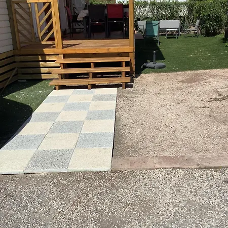 Montourey 83 Campsite